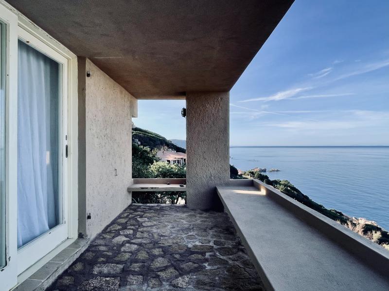 Abitare Costa Paradiso