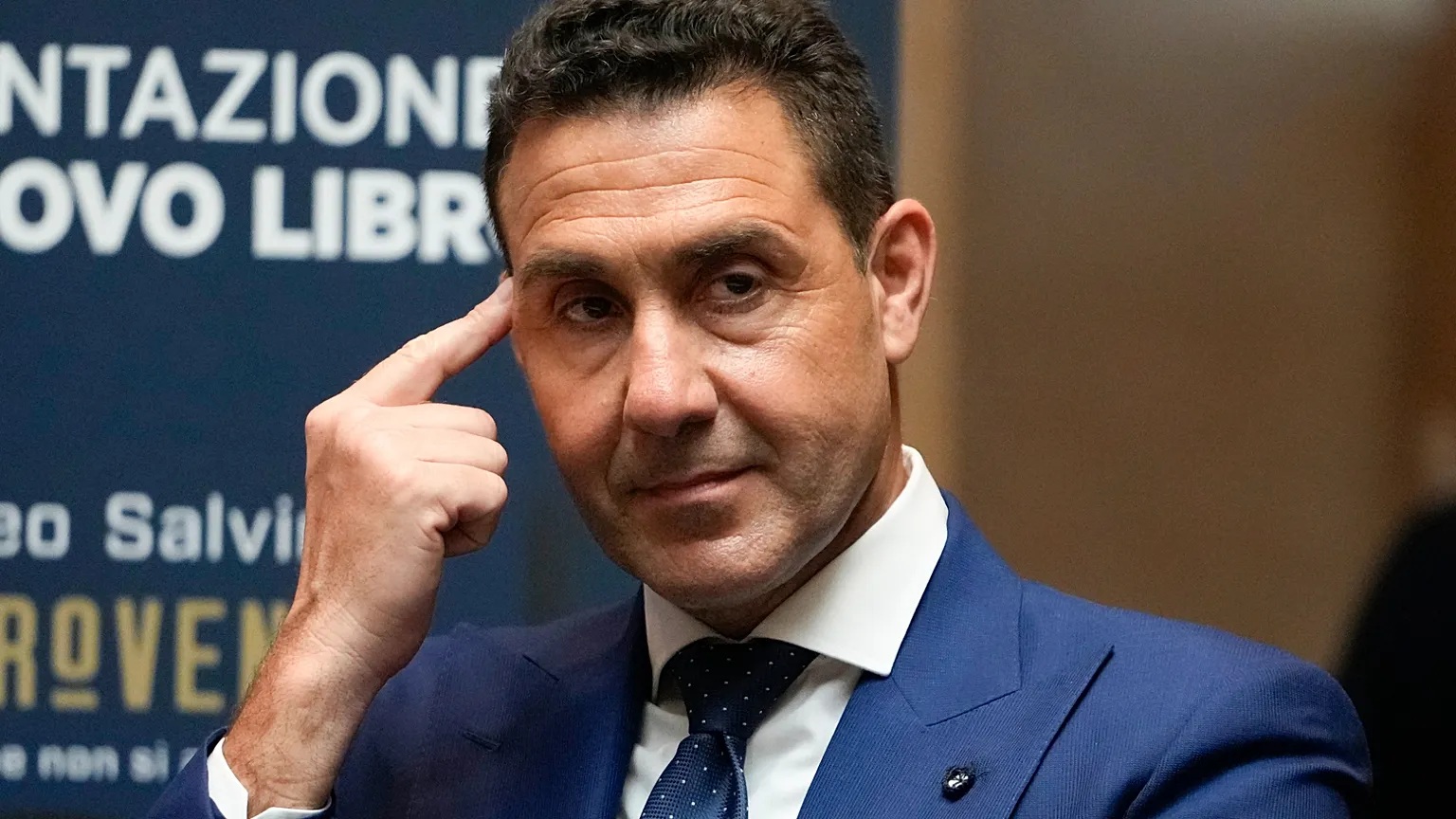 Decalogo Vannacci
