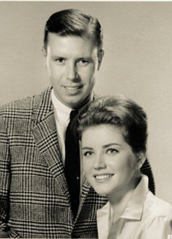 Dolores Hart. Dolores Hart.