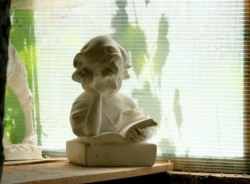 Tra sacro e profano Tra sacro e profano