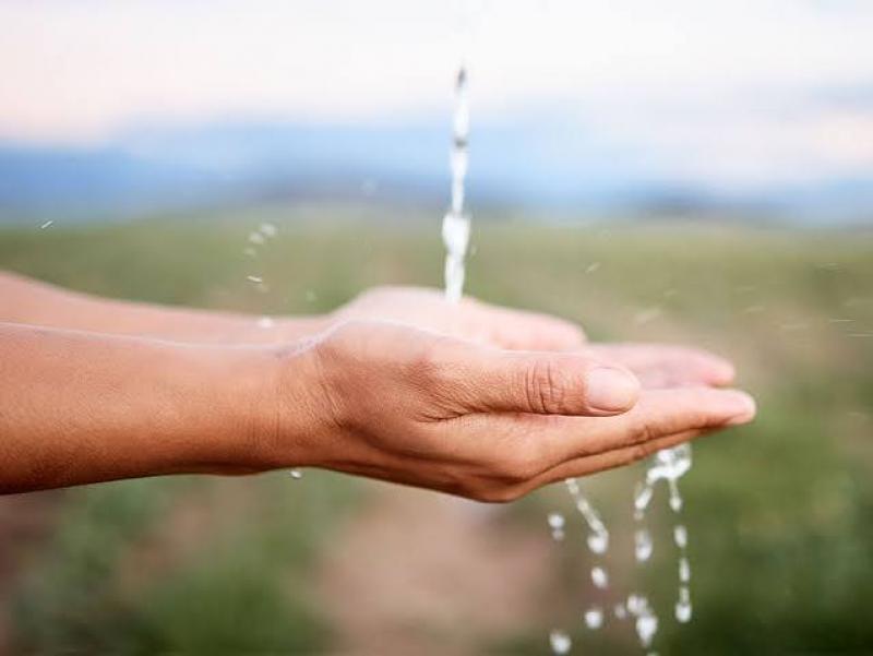 Acqua a gocce