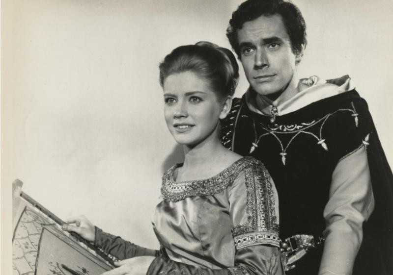 Dolores Hart. Dolores Hart.